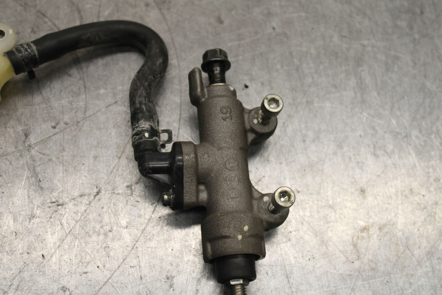 15-19 HONDA CBR300R REAR BACK BRAKE MASTER CYLINDER W RESERVOIR  BB112