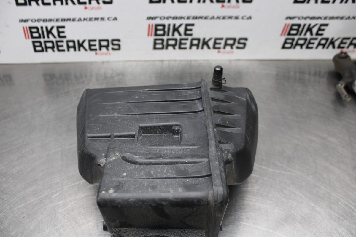 22-25 YAMAHA YZF R7 AIRBOX AIR INTAKE FILTER BOX BB850