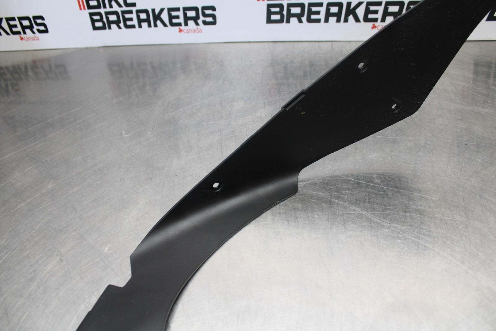 18-23 KAWASAKI NINJA 400 EX400 ABS LOWER FRONT UPPER INNER HEADLIGHT COWL BB192