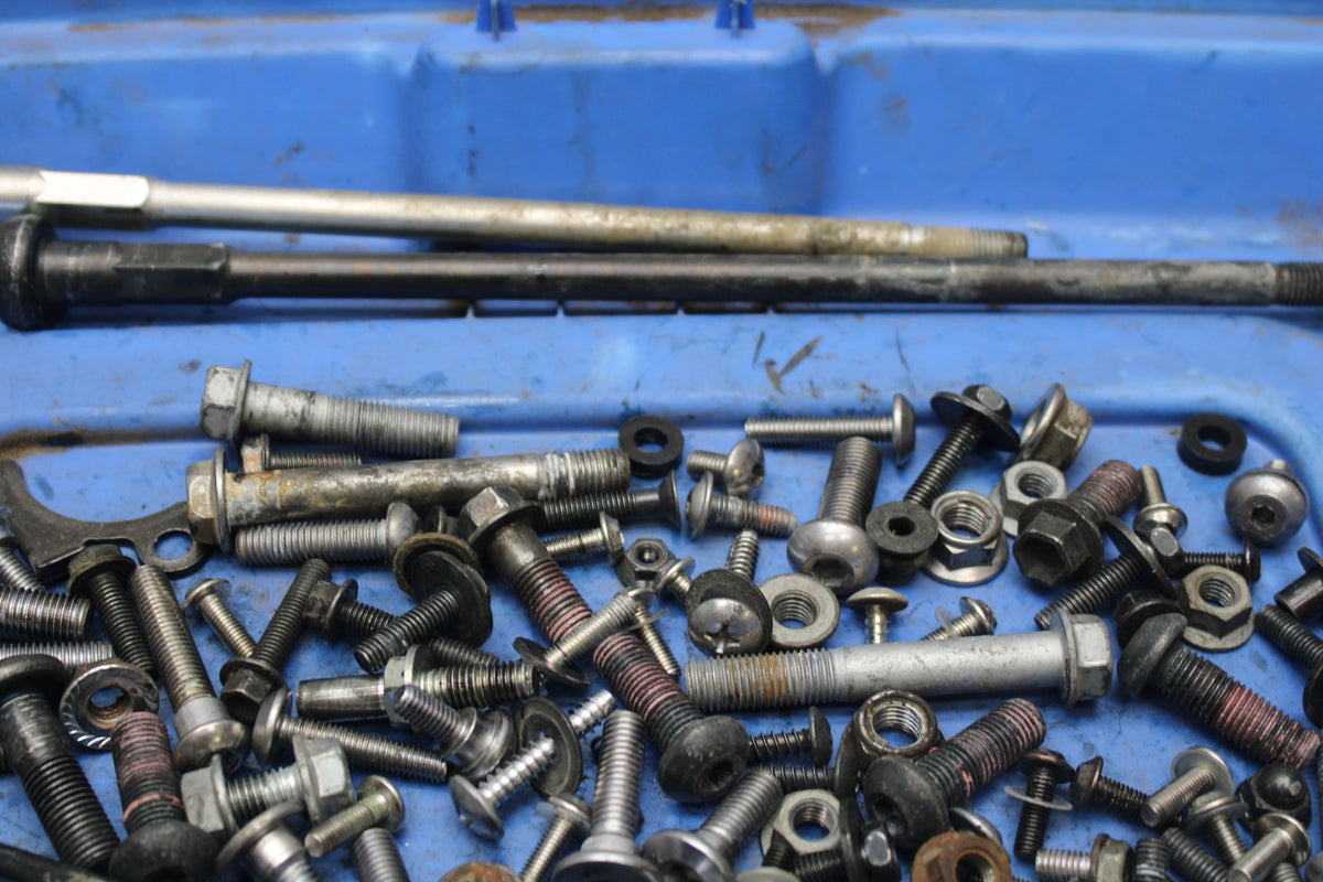 08 KAWASAKI NINJA ZX10R MOUNTING BOLTS HARDWARE SCREWS BB902