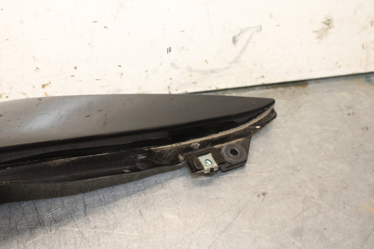 19-24 YAMAHA R3 LEFT REAR BACK TAIL FAIRING COWL SHROUD BB736