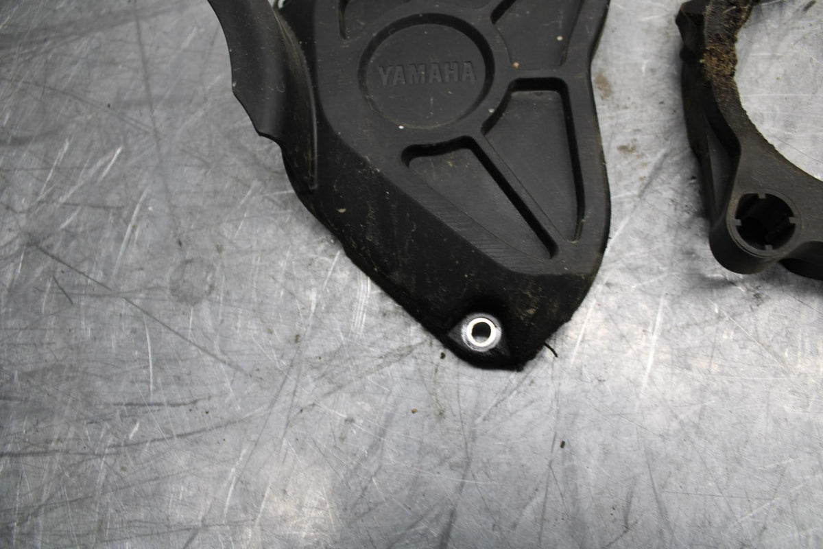 18 YAMAHA YZF R1  ENGINE SPROCKET COVER BB473