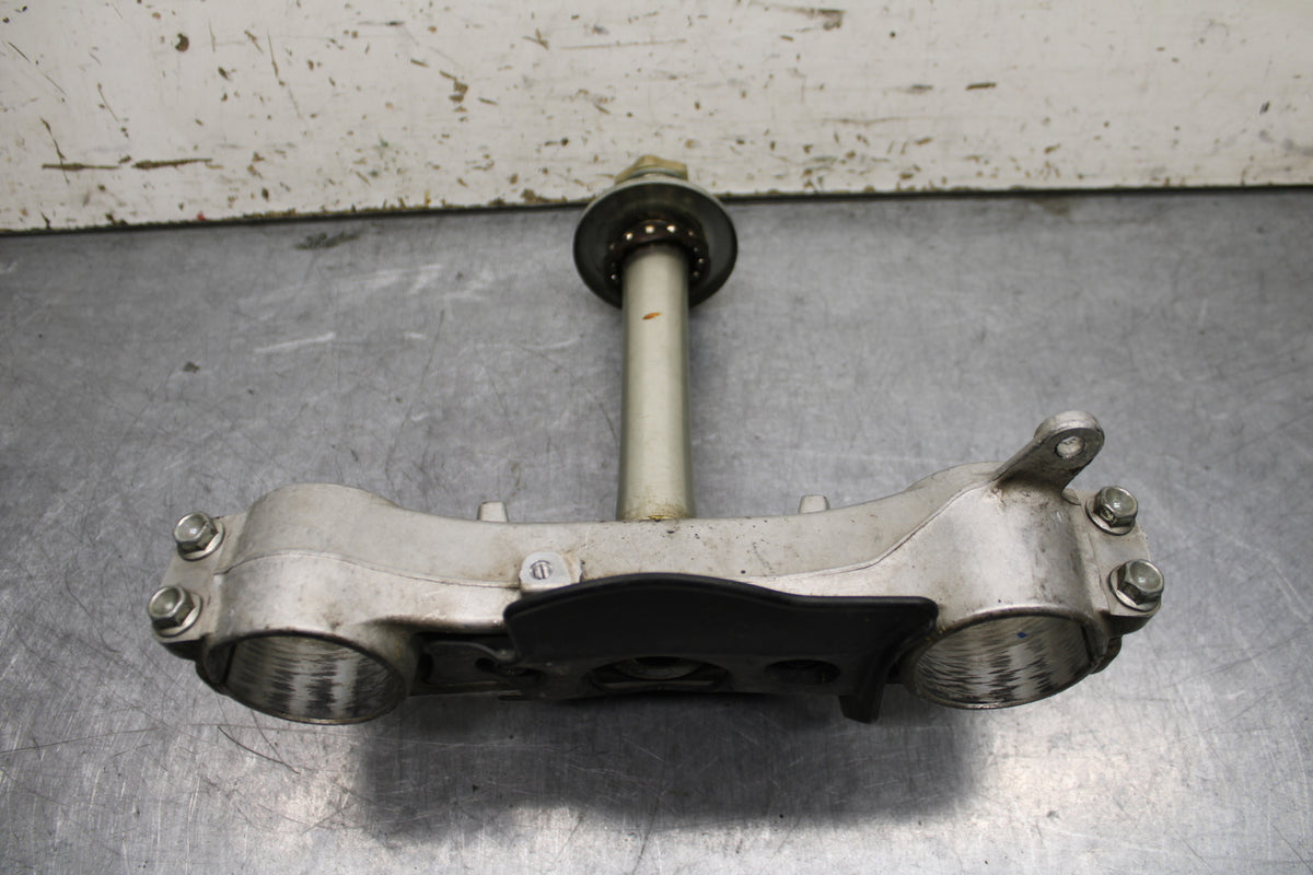 08-10 SUZUKI GSXR 600 FRONT FORKS CLAMP LOWER TRIPLE TREE STEM BB116