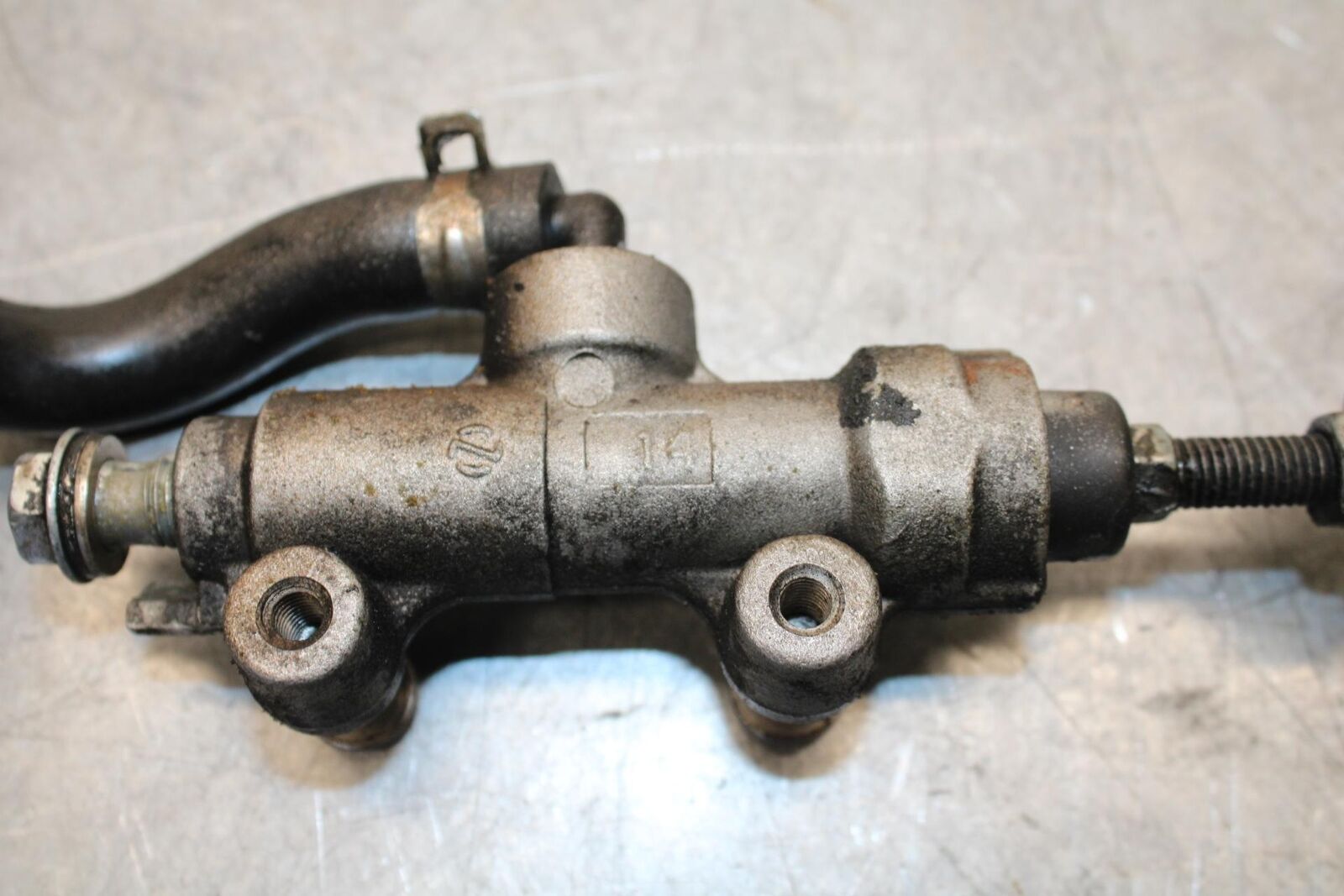 08-10 SUZUKI GSXR750 REAR BACK BRAKE MASTER CYLINDER W RESERVOIR BB58
