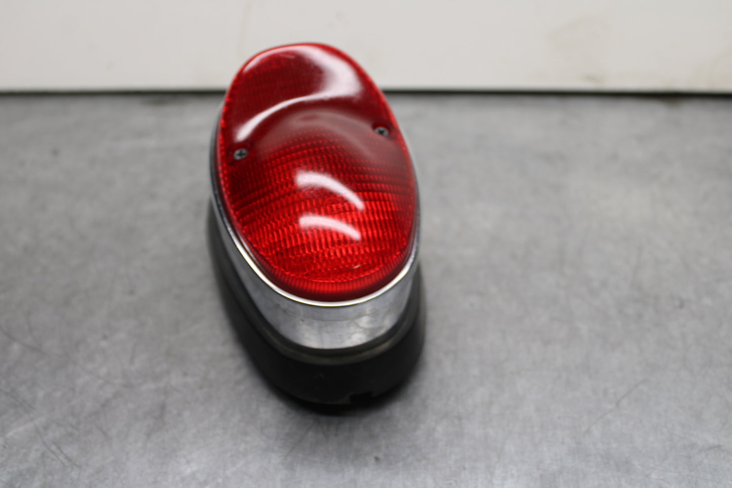 03-08 KAWASAKI VULCAN 1600 TAILLIGHT REAR TAIL BRAKE LIGHT BB123
