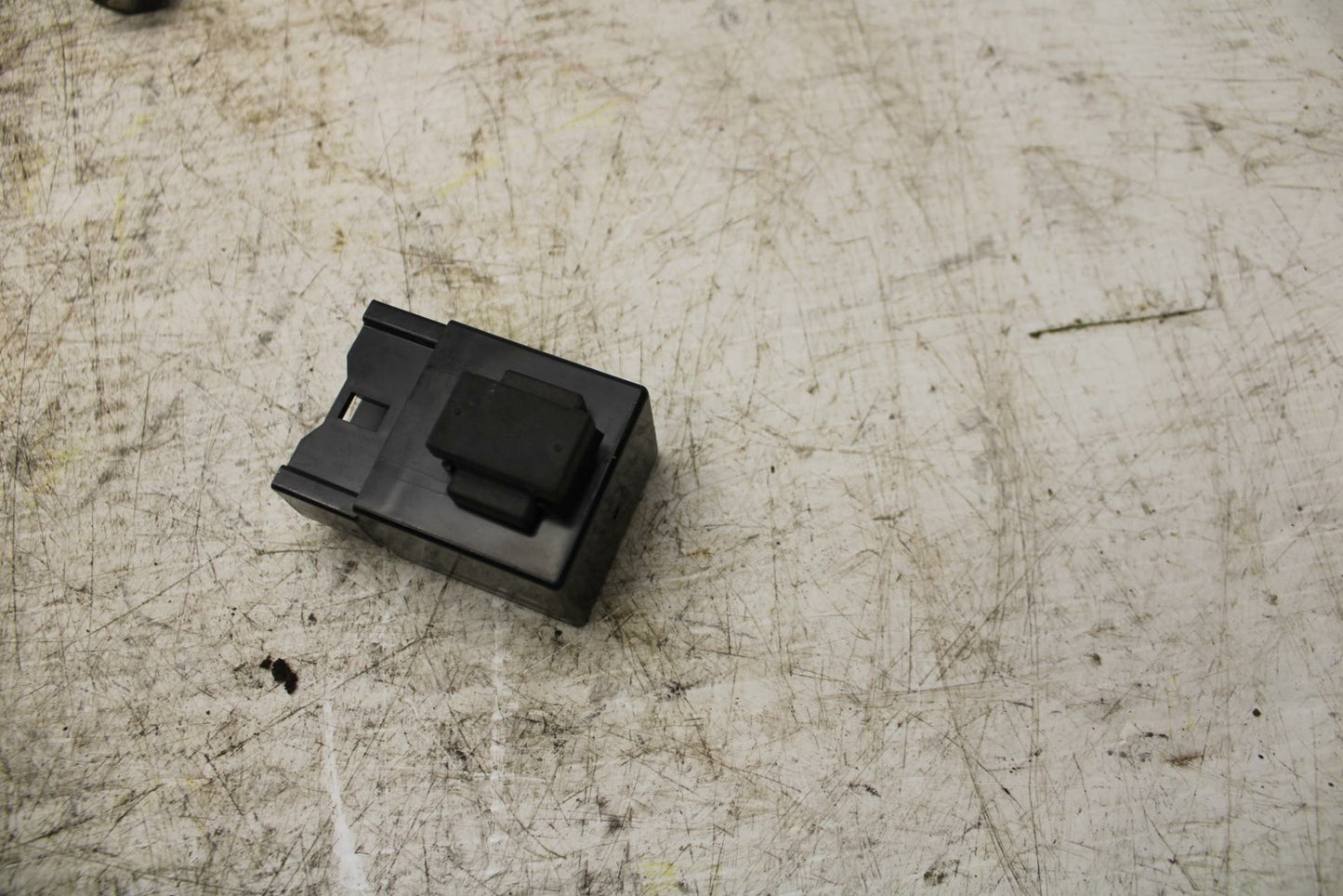 16-21 YAMAHA XSR900 FUEL PUMP GAS PETROL RELAY BB370
