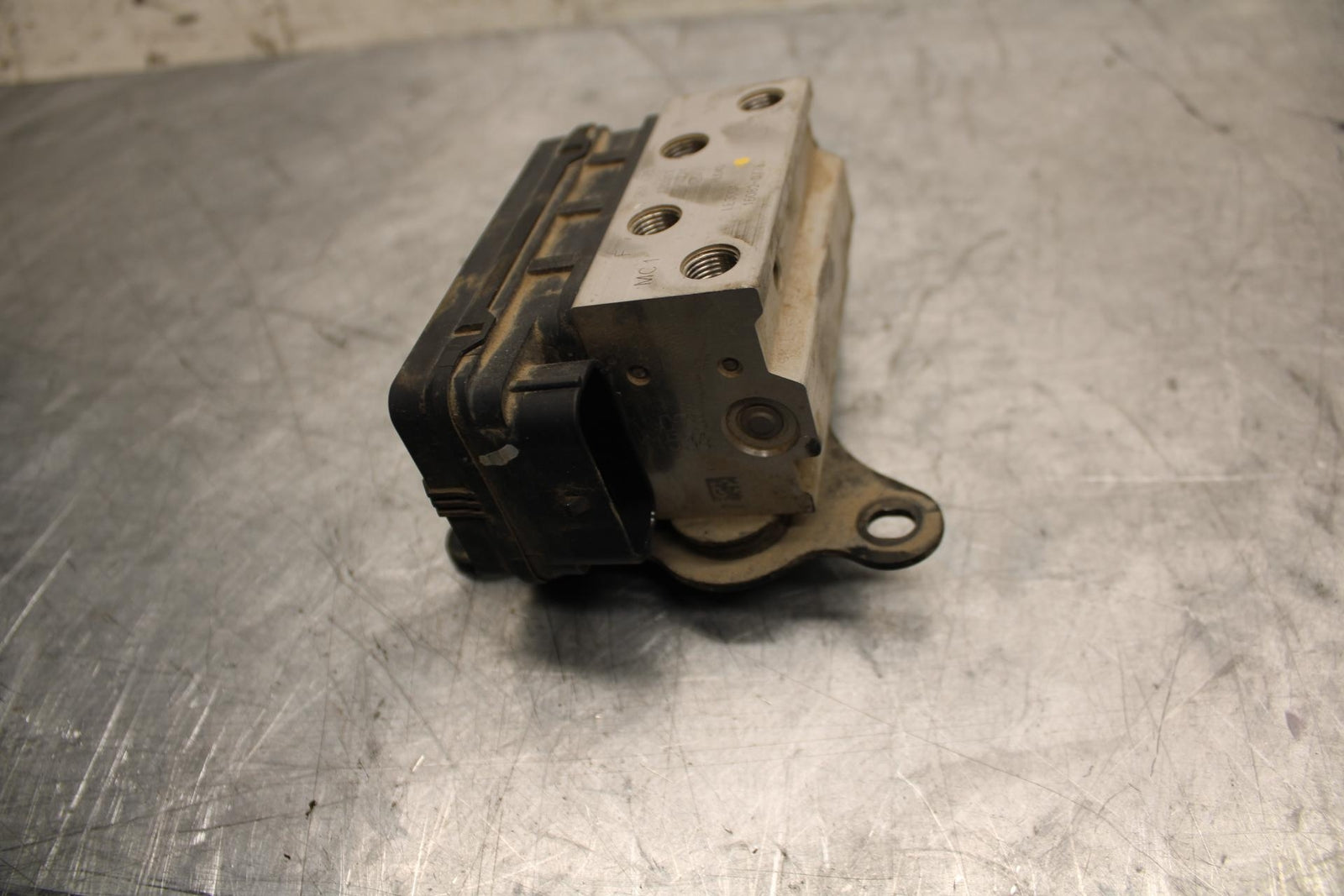 17 KAWASAKI VERSYS_X 300 ABS PUMP UNIT MODULE BB504