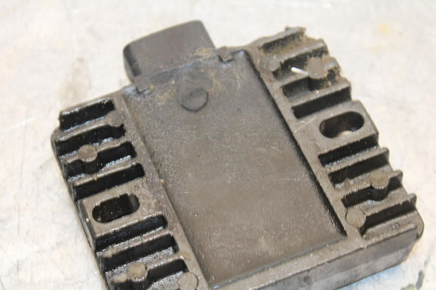 2006 Kawasaki Vulcan 900 VN900B Classic RECTIFIER VOLTAGE REGULATOR  BB585