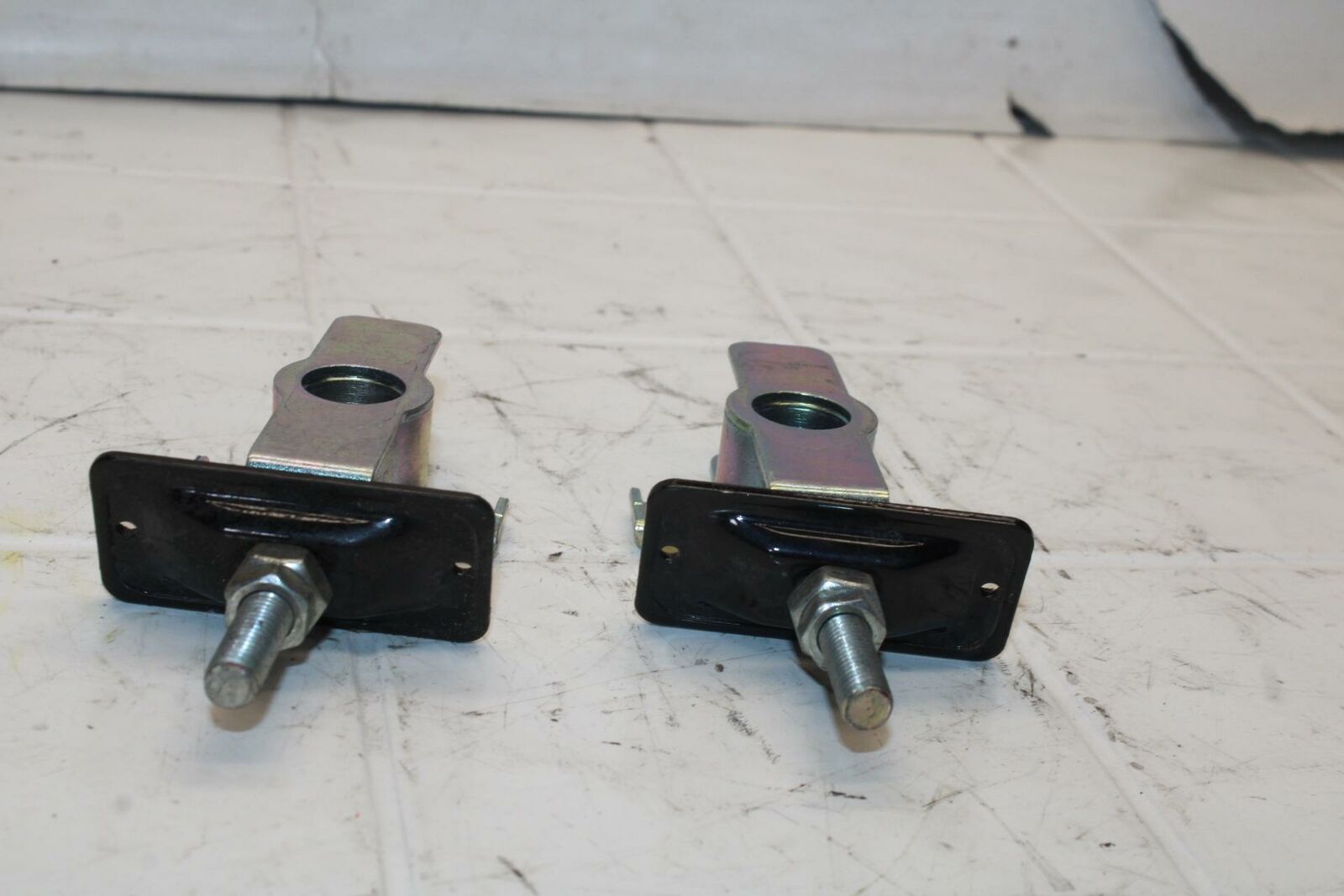 15-16 HONDA CB300F SWINGARM CHAIN TENSIONER ADJUSTMENT BRACKETS  BB05