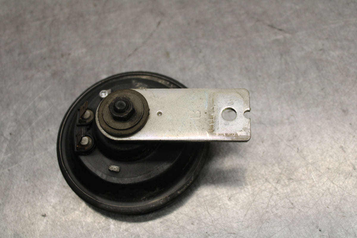 08-09 YAMAHA YZF R6S HORN SIGNAL BB690