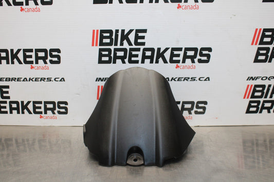 07 SUZUKI GSXR1000 REAR BACK WHEEL TIRE HUGGER FENDER BB770