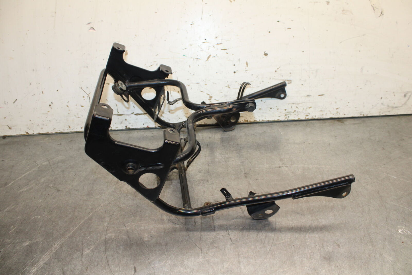 84 HONDA INTERCEPTOR 750 VF750F UPPER FAIRING MIRROR GAUGES STAY BRACKET BB108