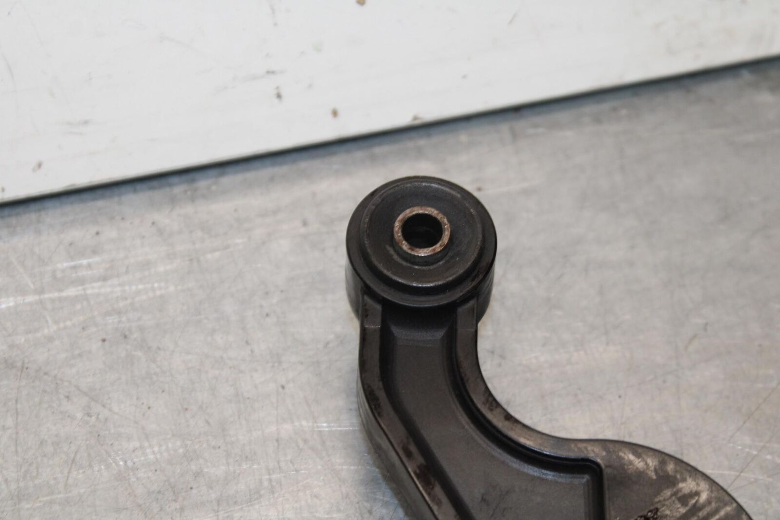 1999 Honda ST1100 LEFT PANNIER RACK RAIOL BRACKET BB222