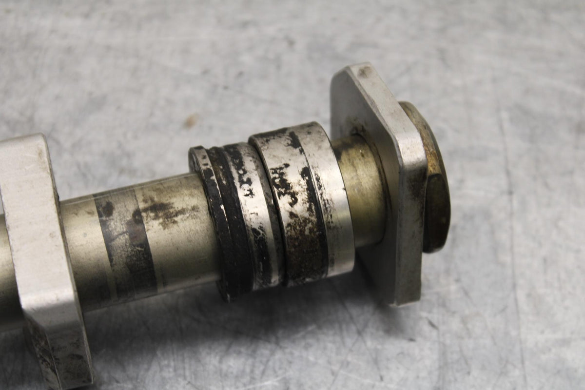 06-07 SUZUKI GSXR 600 REAR AXLE BACK WHEEL RIM PIVOT BOLT AXEL BB104