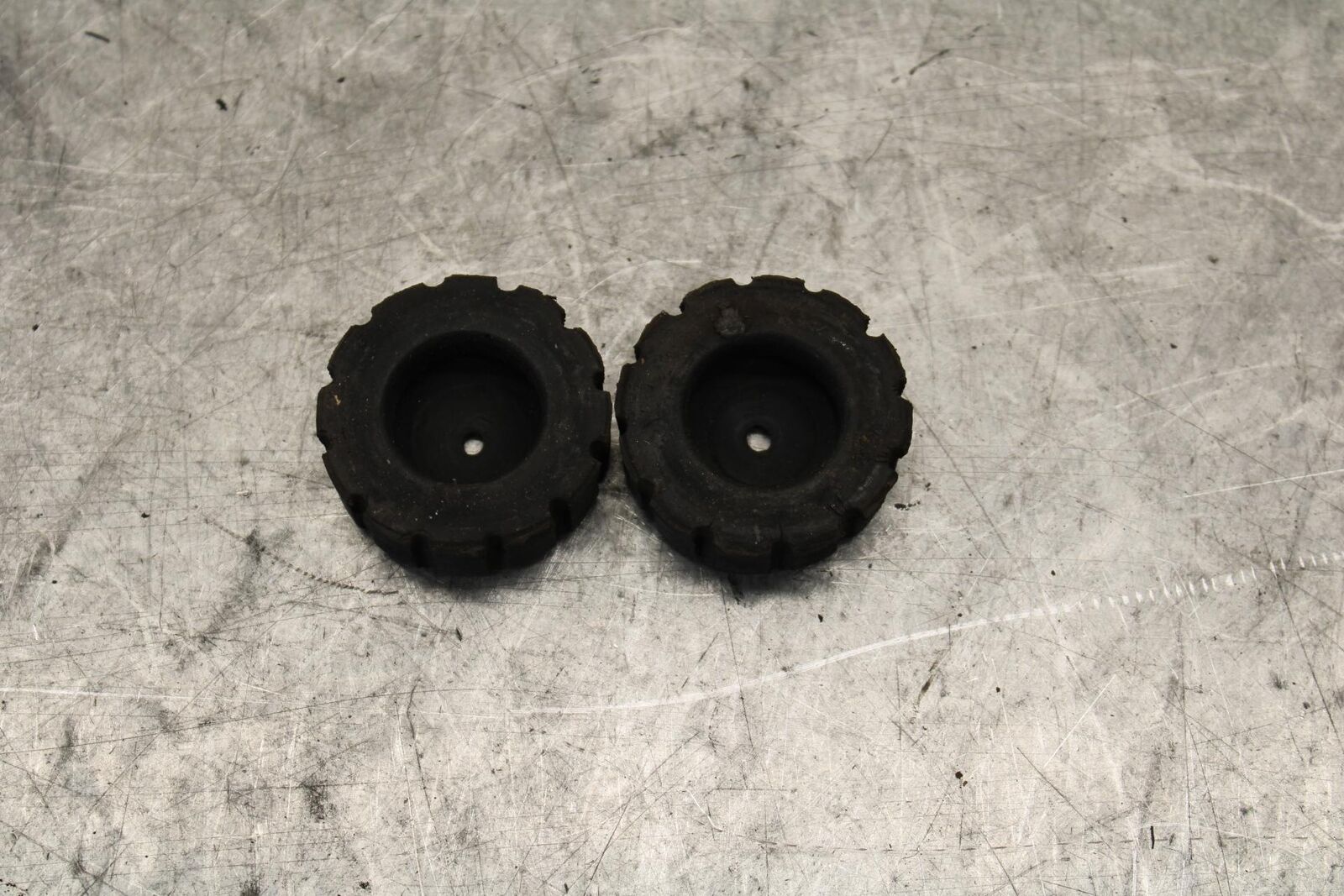 1974 Yamaha RD350 GAS TANK RUBBER DAMPER PAIR BB53