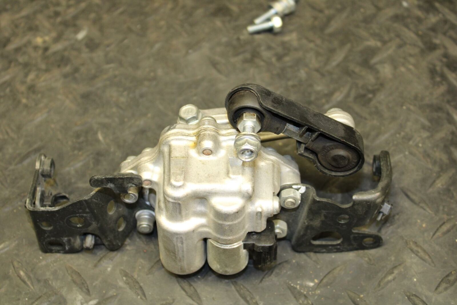 12-16 HONDA CBR1000RR STEERING DAMPER STABILIZER BB176