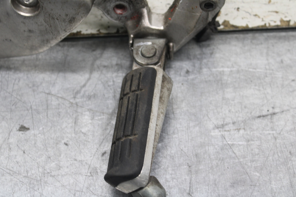 96-07 YAMAHA YZF600R RIGHT REARSET REAR SET DRIVER FOOT PEG REST STOP  BB746