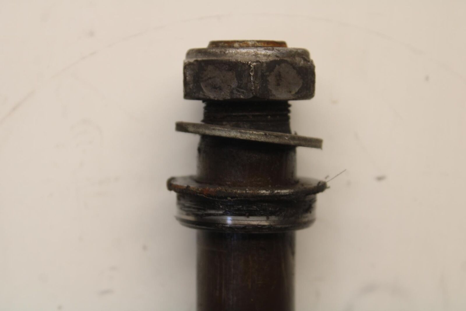 03-04 HONDA CBR600RR REAR AXLE BACK WHEEL RIM PIVOT BOLT AXEL  BB637