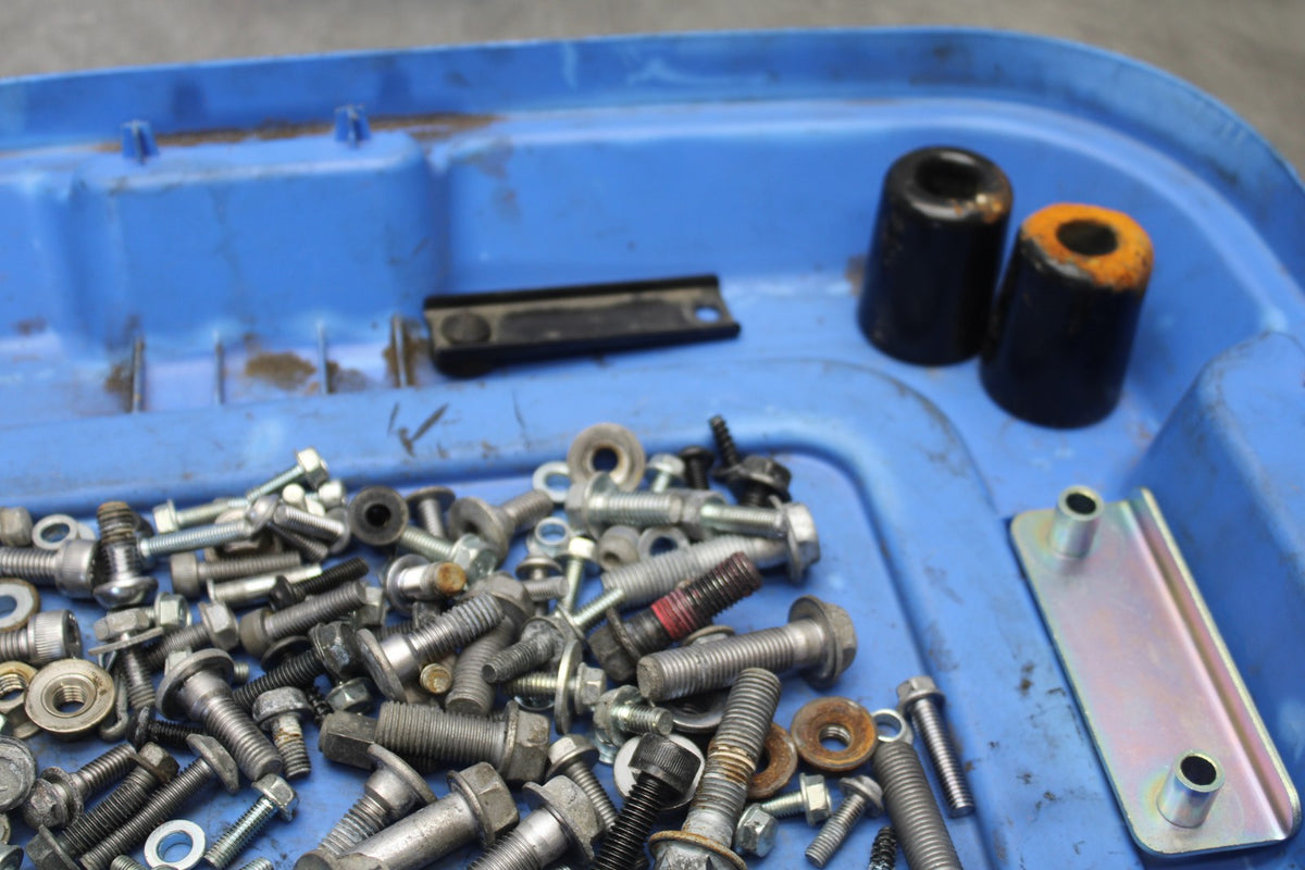 24-25 KAWASAKI NINJA 500 ABS MOUNTING BOLTS HARDWARE SCREWS BB899
