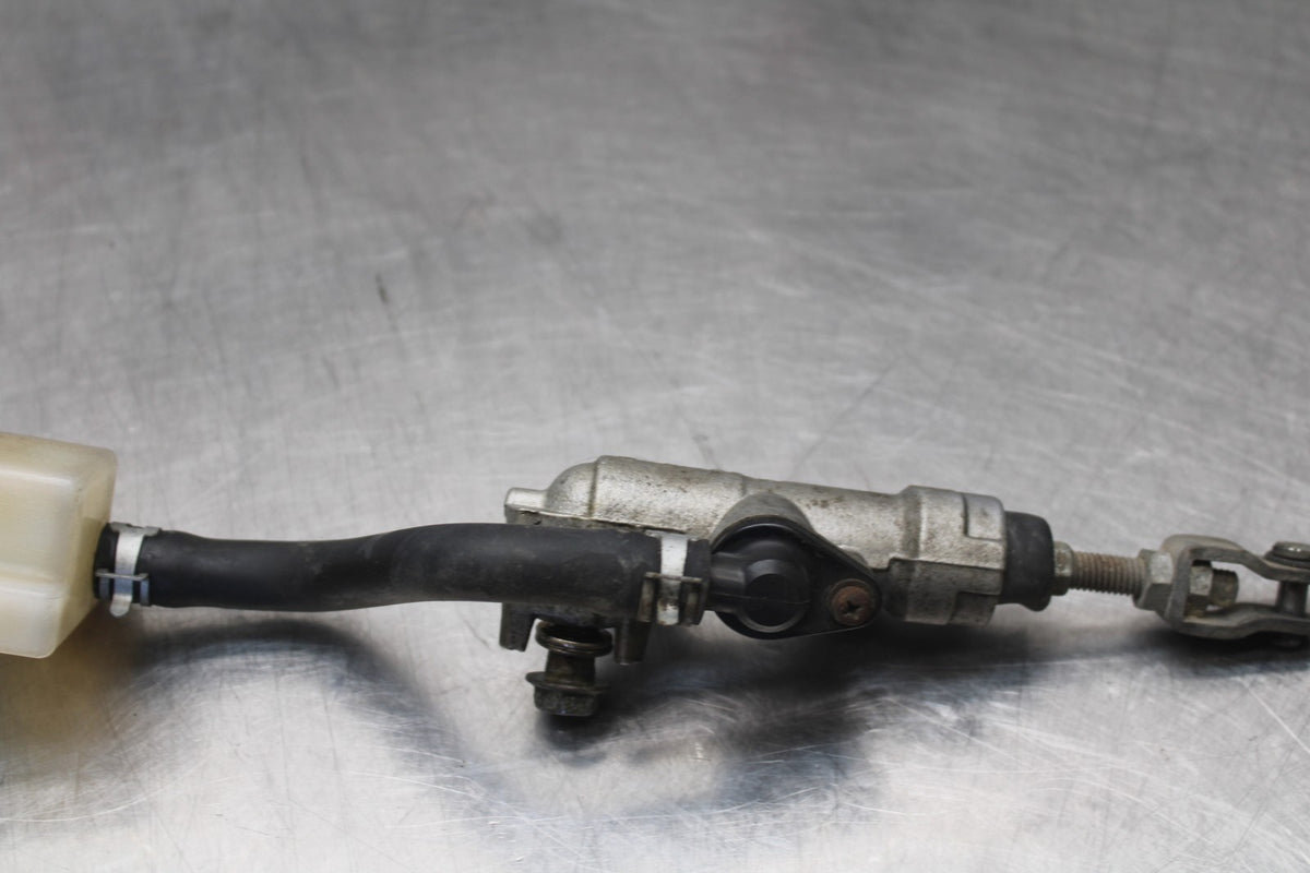 97-00 SUZUKI GSXR600 SRAD REAR BACK BRAKE MASTER CYLINDER W RESERVOIR BB921