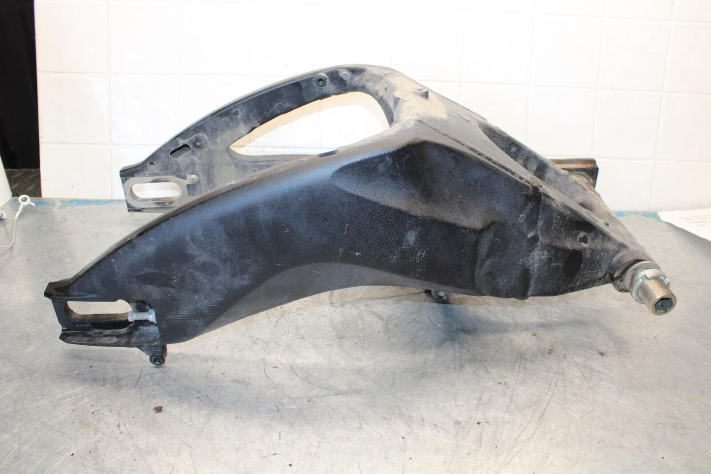 09-16 SUZUKI GSXR1000 REAR SWINGARM BACK SUSPENSION SWING ARM BB439