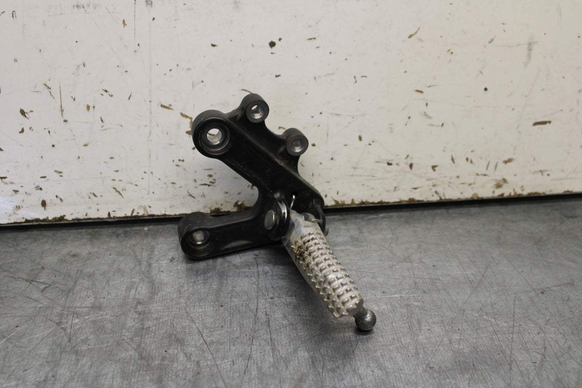 22-24 YAMAHA XSR900 LEFT REARSET REAR SET DRIVER FOOT PEG REST STOP BB710