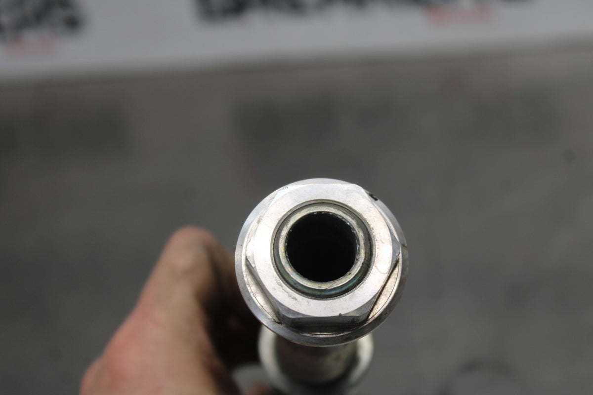 17 YAMAHA YZF R6 FRONT WHEEL RIM AXLE PIVOT BOLT BB922