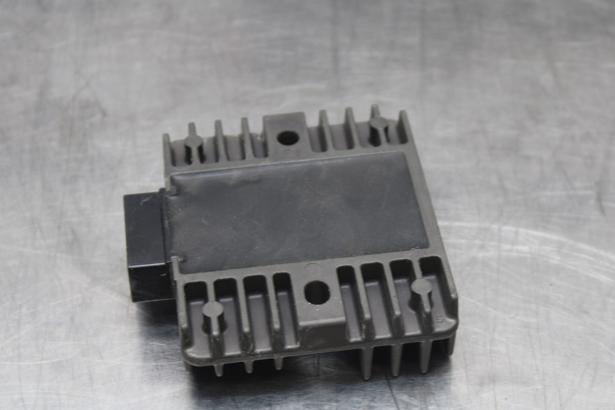 17-18 YAMAHA YZF R3 RECTIFIER VOLTAGE REGULATOR BB788