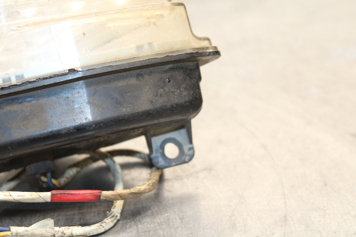 04-05 YAMAHA YZF R1 REAR TAIL TAILLIGHT BACK BRAKE LIGHT BB131
