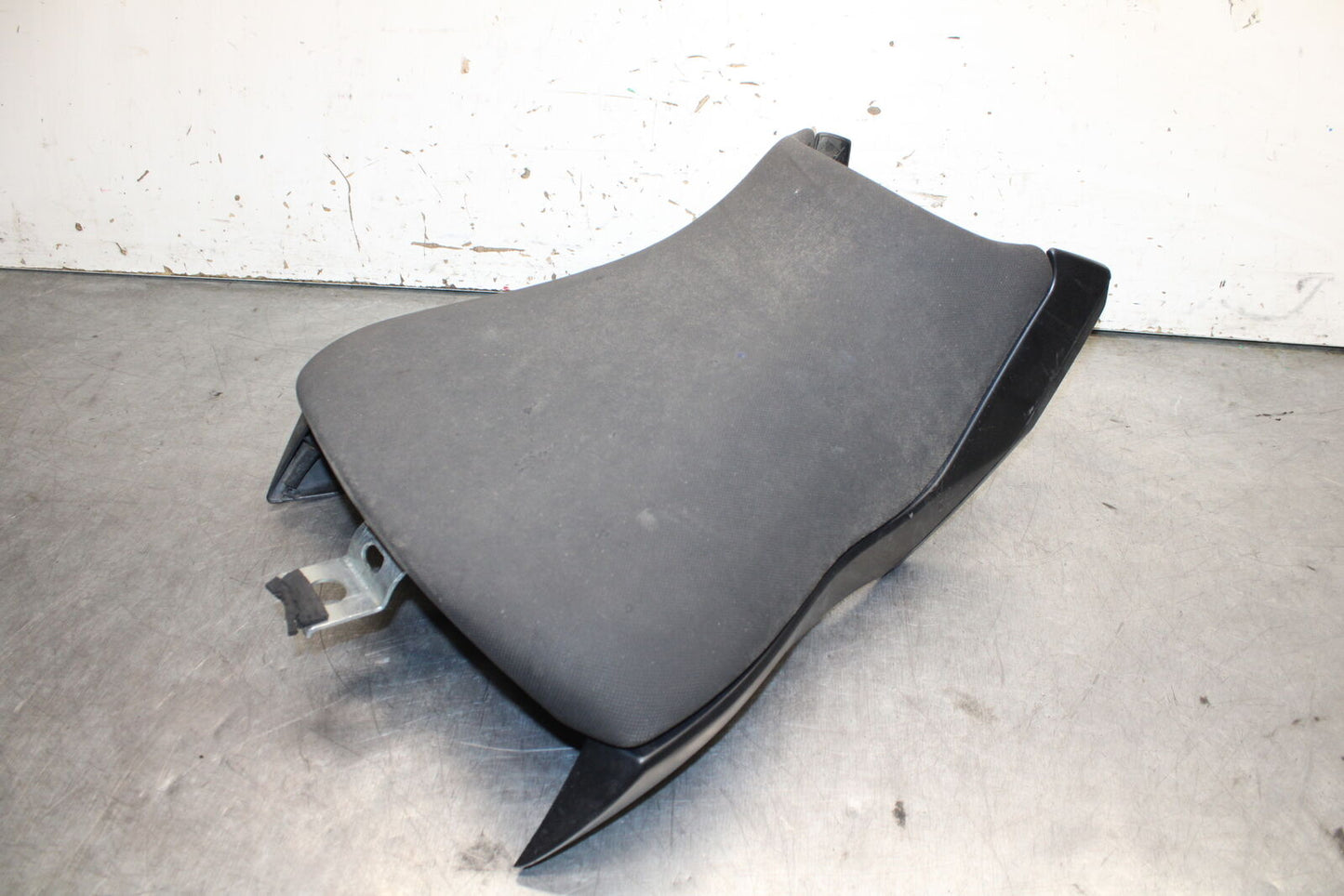 14-15 KAWASAKI NINJA 650 EX650F ABS FRONT DRIVERS SEAT PAD SADDLE PILLION BB741