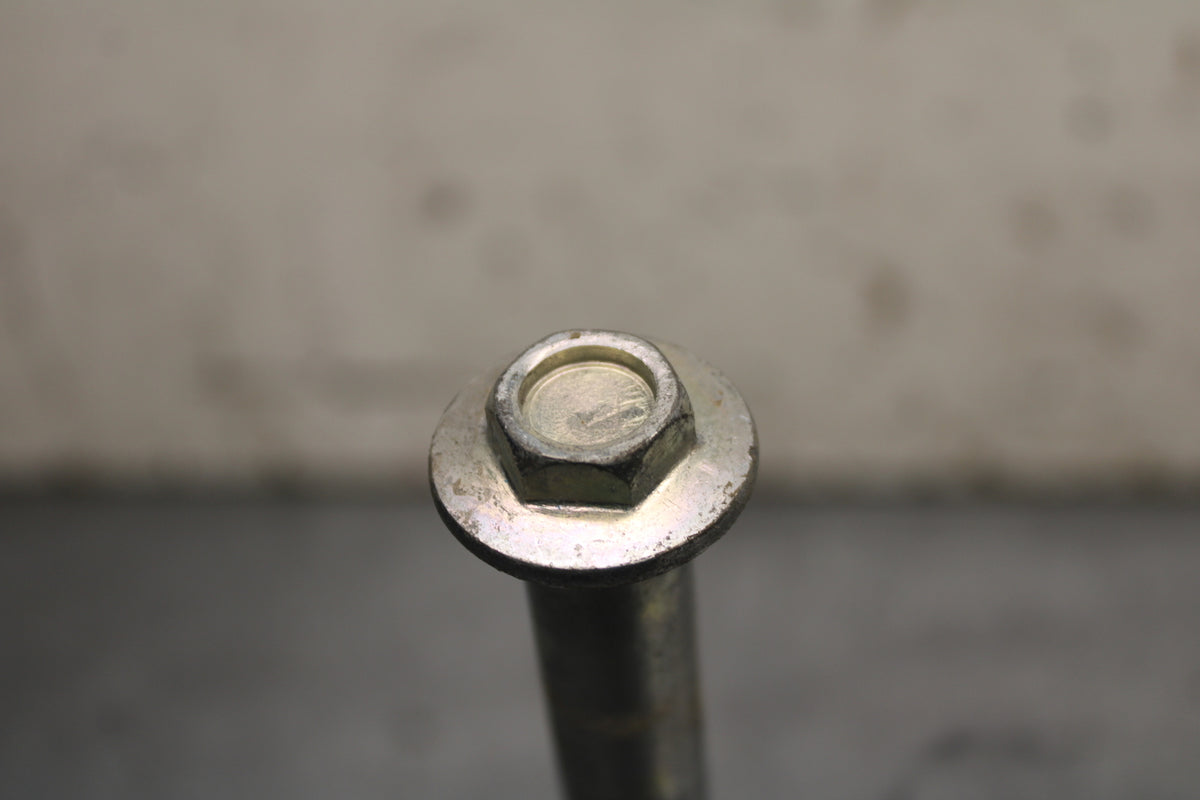 18-23 KAWASAKI NINJA 400 EX400 ABS REAR AXLE BACK WHEEL PIVOT BOLT AXEL BB747
