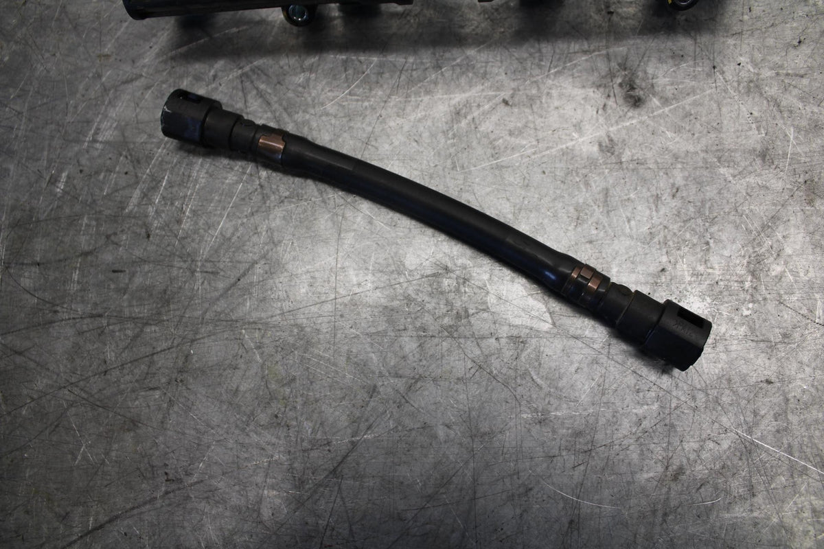 2009 Honda CBR600RR SECONDARY FUEL INJECTORS TOP AIRBOX GAS RAIL BB536