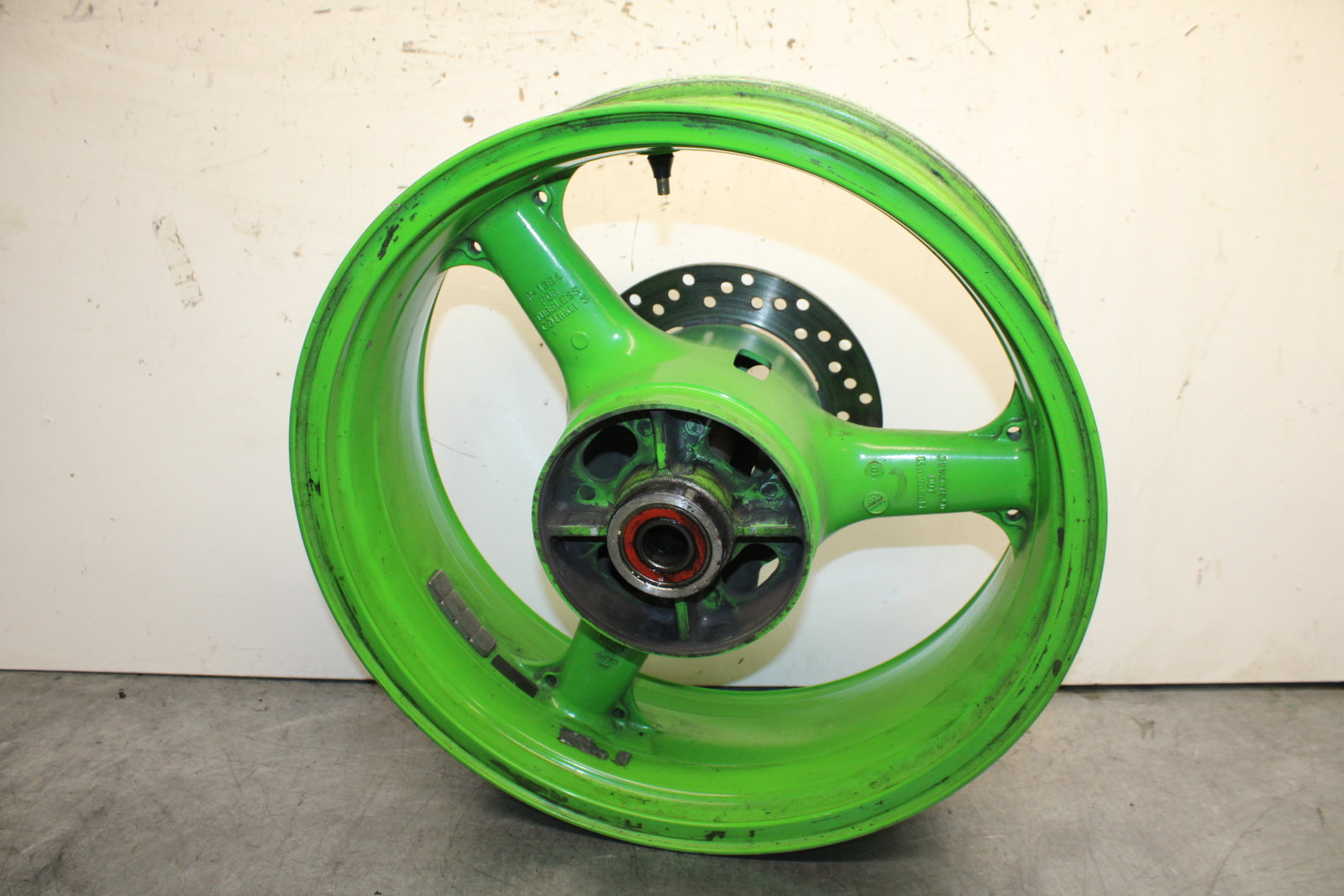 00-02 KAWASAKI NINJA ZX6R REAR WHEEL BACK RIM BB750