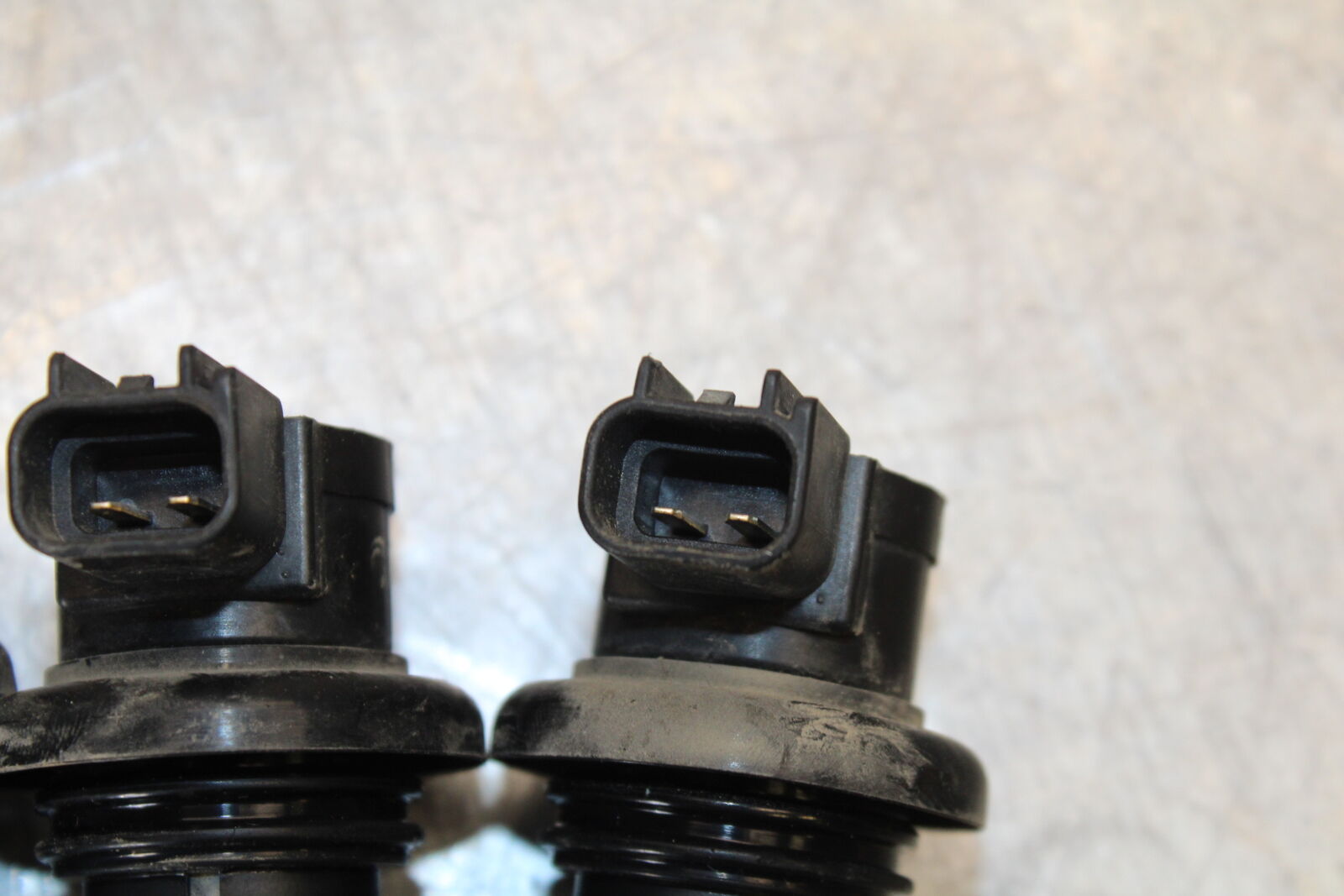 08-09 YAMAHA YZF R6S IGNITION COILS COIL SPARK PLUG CAPS 5SL-82310-20-00 BB178
