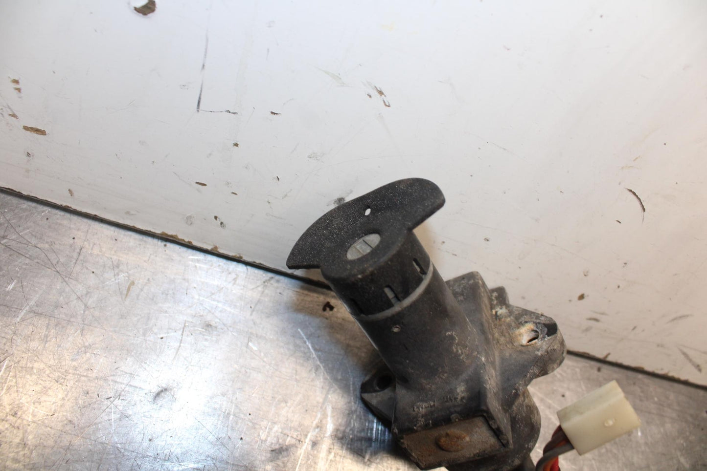 80-81 SUZUKI GS1000G IGNITION LOCK NO KEY BB91
