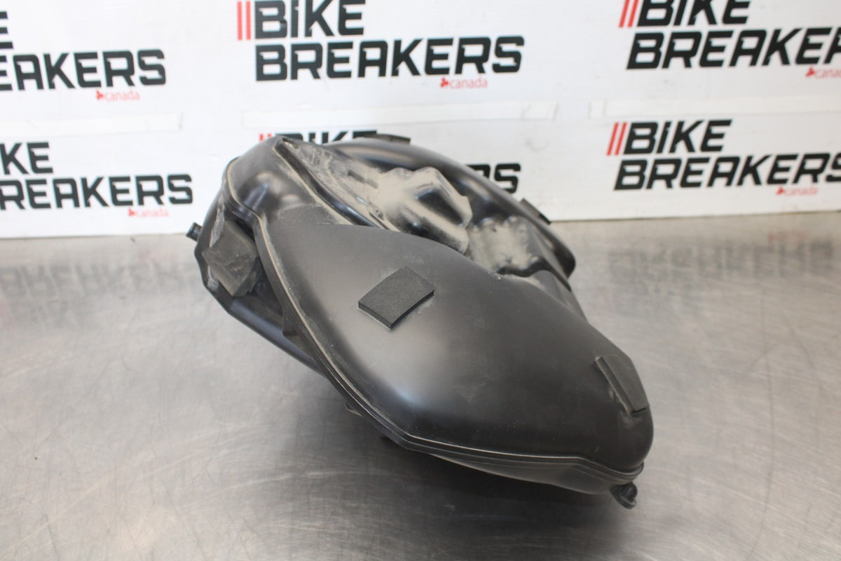 05-09 SUZUKI BOULEVARD C90 AIRBOX AIR INTAKE FILTER BOX BB918