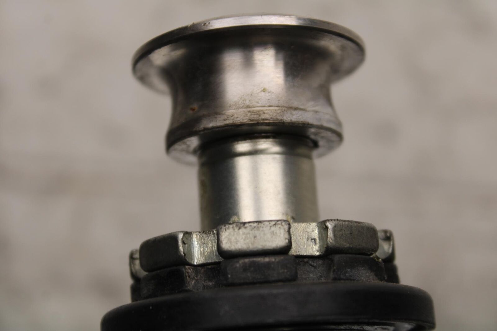 2000 Kawasaki Ninja ZX12R ZX1200A FRONT FORKS CLAMP LOWER TRIPLE TREE STEM BB565