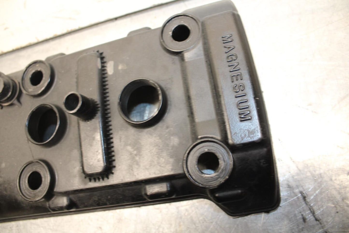 08-10 SUZUKI GSXR 600  ENGINE TOP END CYLINDER HEAD COVER BB92