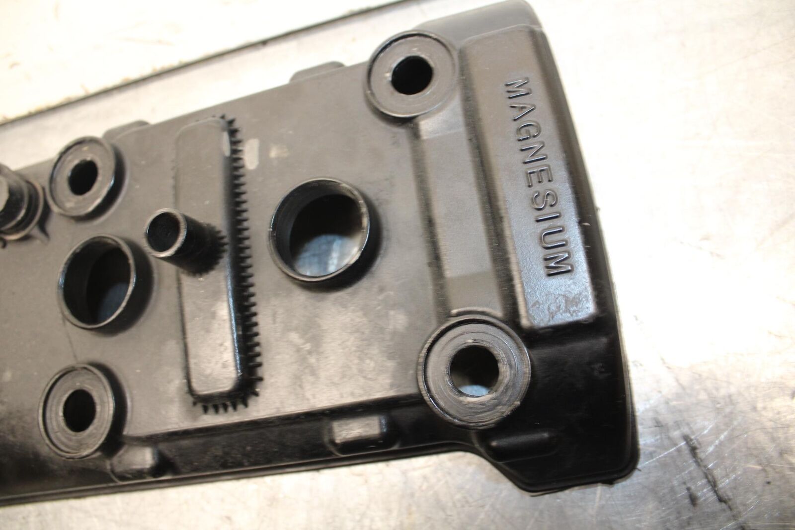 08-10 SUZUKI GSXR 600  ENGINE TOP END CYLINDER HEAD COVER BB92