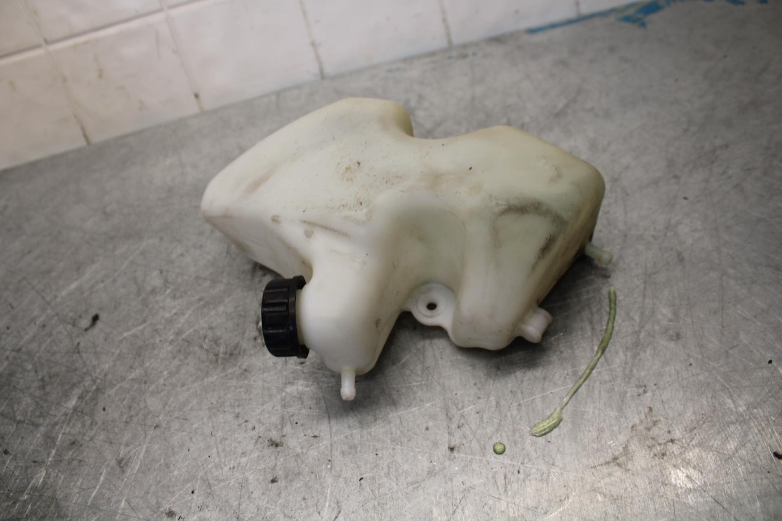 06-07 KAWASAKI NINJA ZX14R COOLANT WATER TANK RESERVOIR BOTTLE bb433