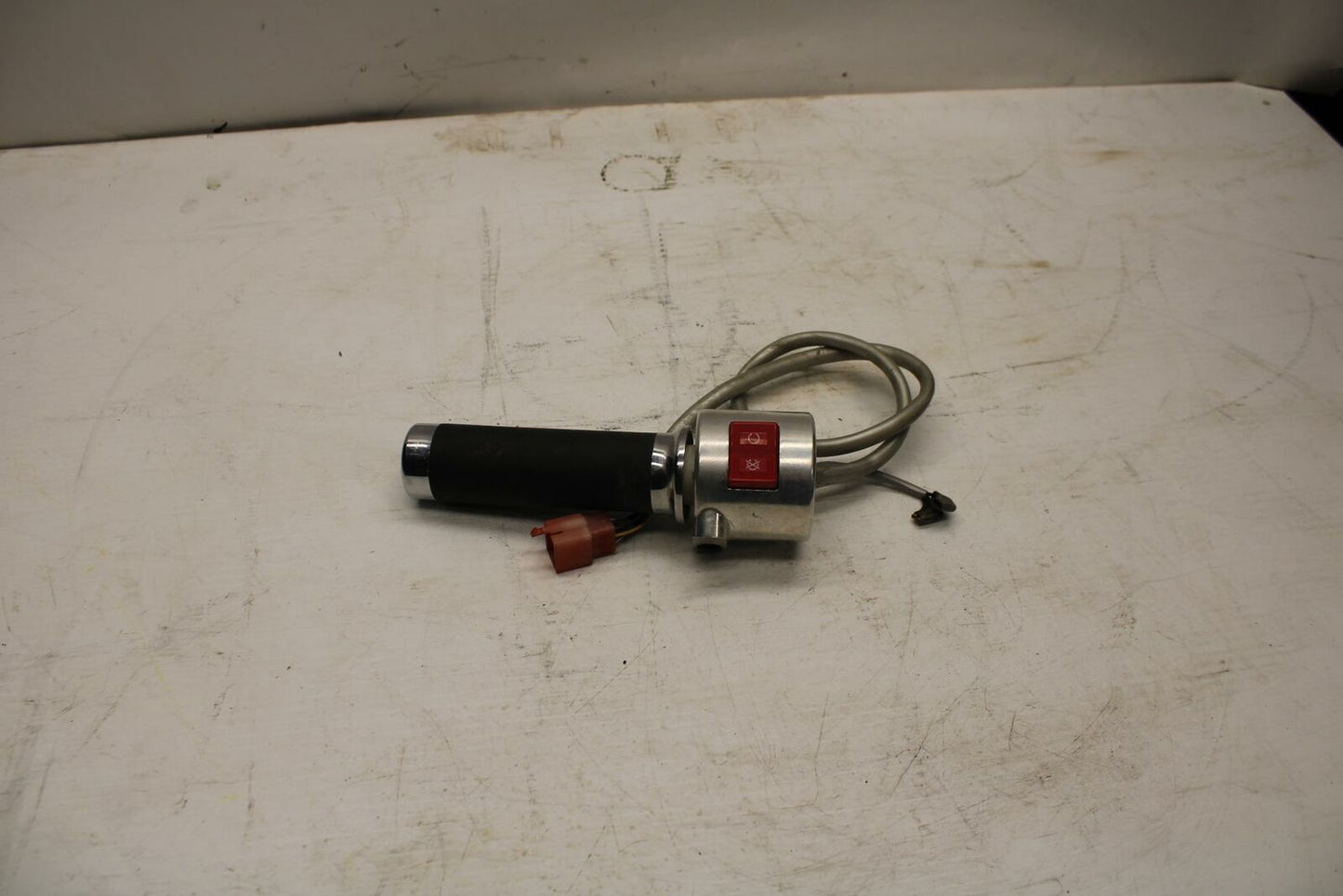 05-07 HONDA VTX1800F2 RIGHT CLIP ON HANDLE KILL OFF START SWITCH SWITCHES BB351