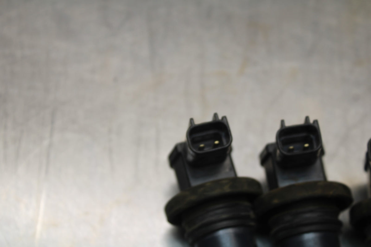 06-07 SUZUKI GSXR 600 IGNITION COILS COIL SPARK PLUG CAPS BB848