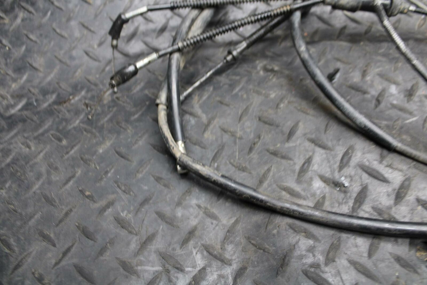 2004 Yamaha Banshee 350 YFZ350 CLUTCH THROTTLE BRAKE CABLE LINE BB232