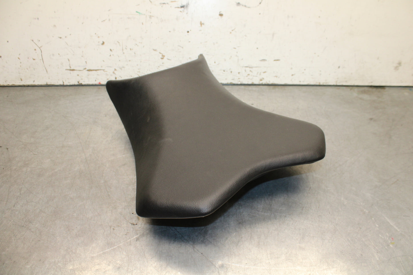 24 KAWASAKI NINJA 500 ABS FRONT DRIVERS SEAT PAD SADDLE PILLION BB730