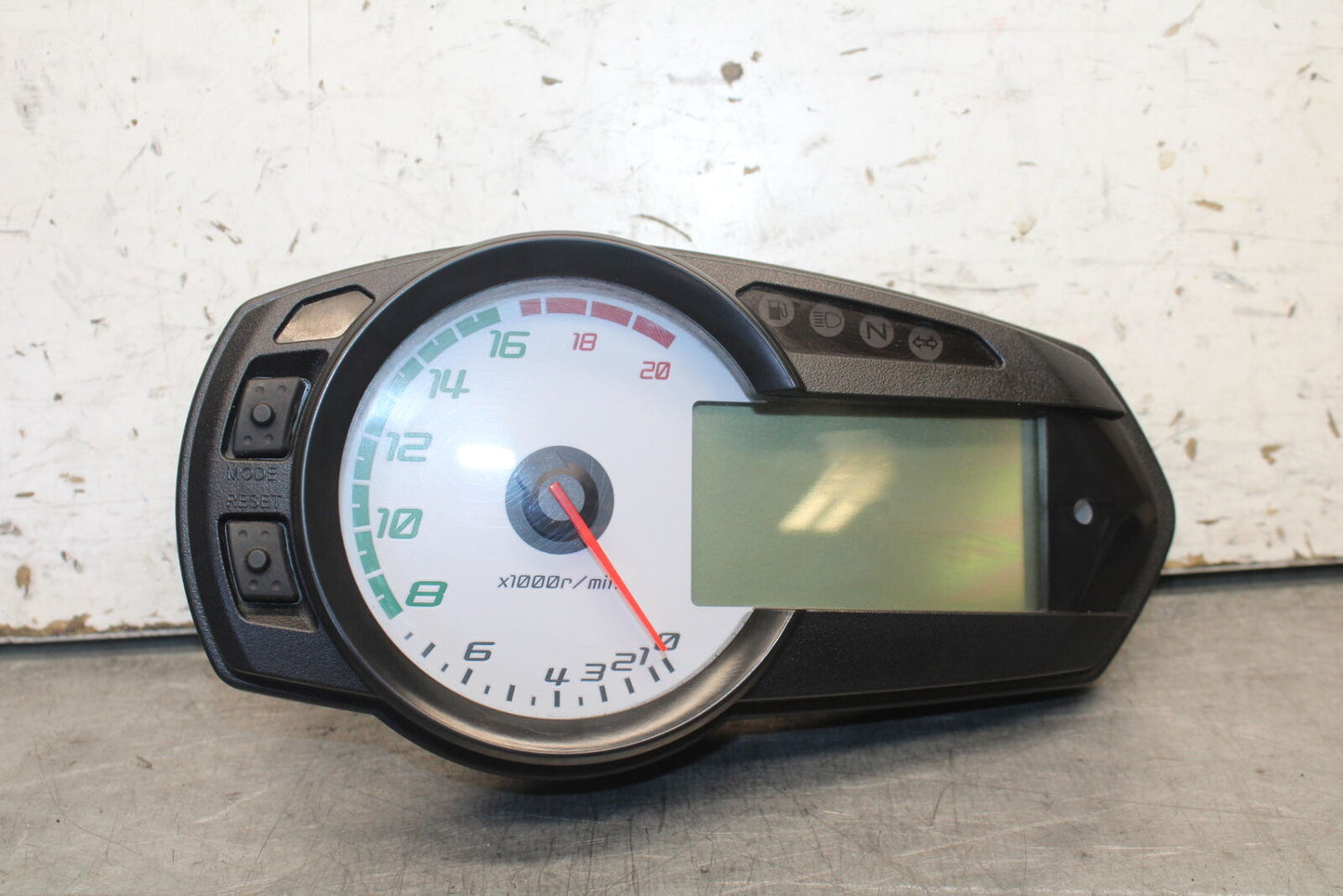 09-12 KAWASAKI NINJA ZX6R SPEEDO TACH GAUGES DISPLAY CLUSTER SPEEDOMETER BB698