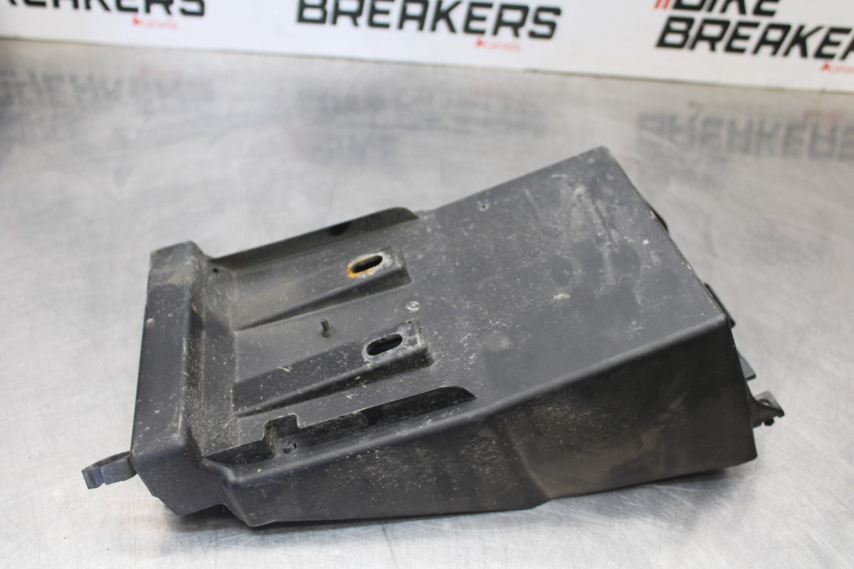 24-25 KAWASAKI NINJA 500 ABS REAR BACK TAIL UNDERTAIL BATTERY TRAY PLASTIC BB899