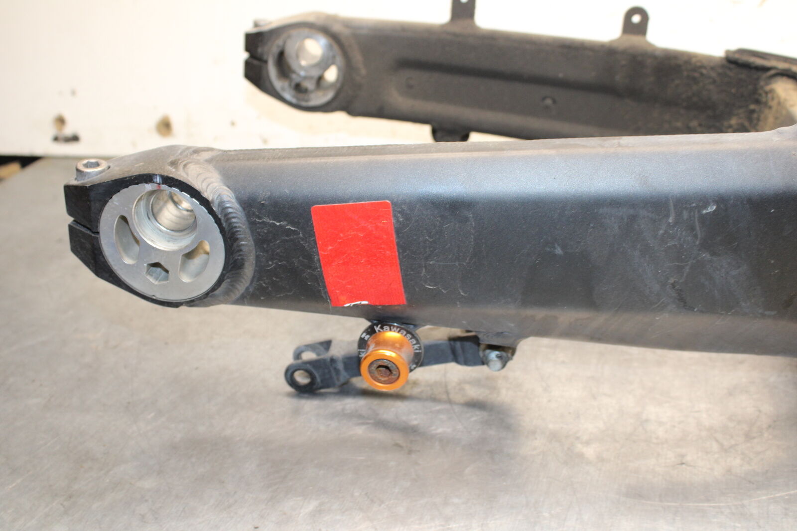 12-13 KAWASAKI Z1000 REAR SWINGARM BACK SUSPENSION SWING ARM BB743