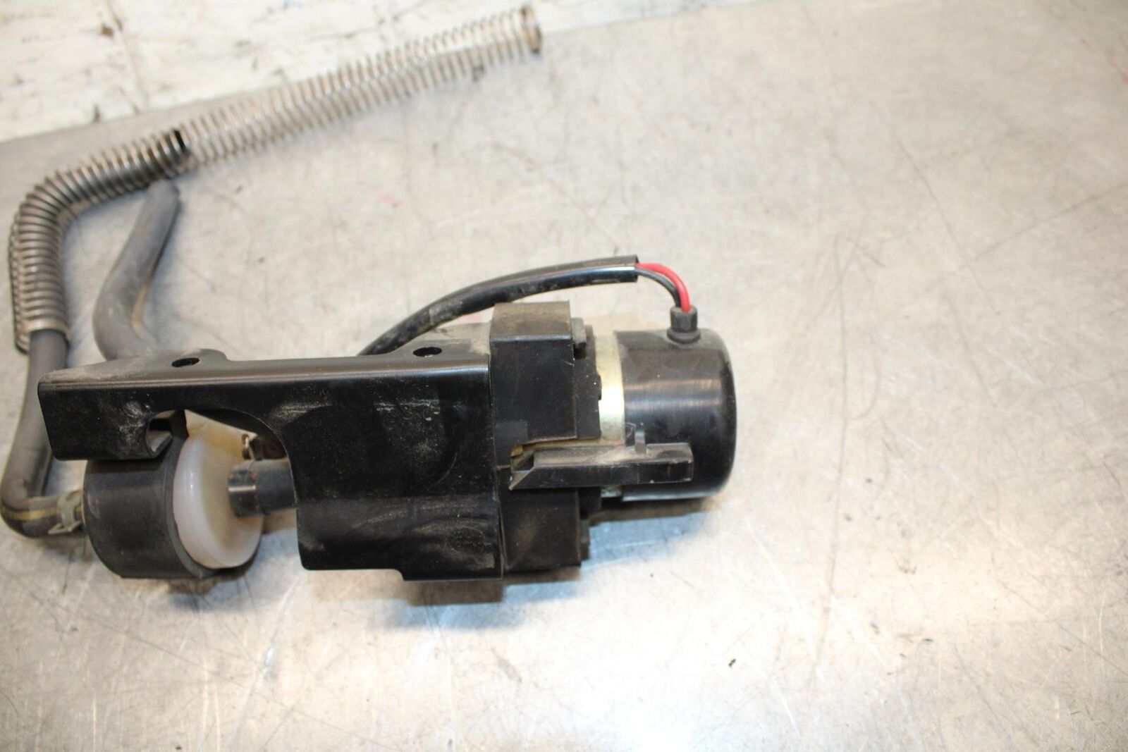 2001 Kawasaki Ninja ZX6 ZX600E FUEL PUMP GAS PETROL SENDER UNIT BB547