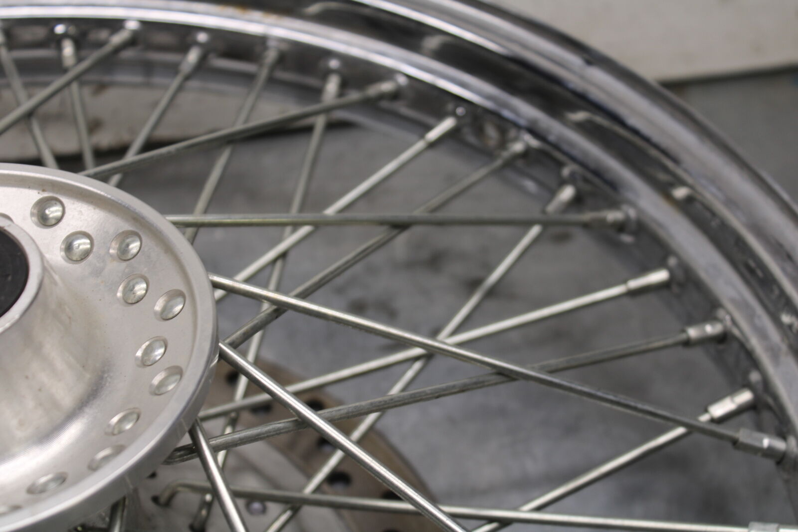10-13 HONDA SHADOW RS 750 VT750RS FRONT WHEEL AND BRAKE DISC ROTOR BB718