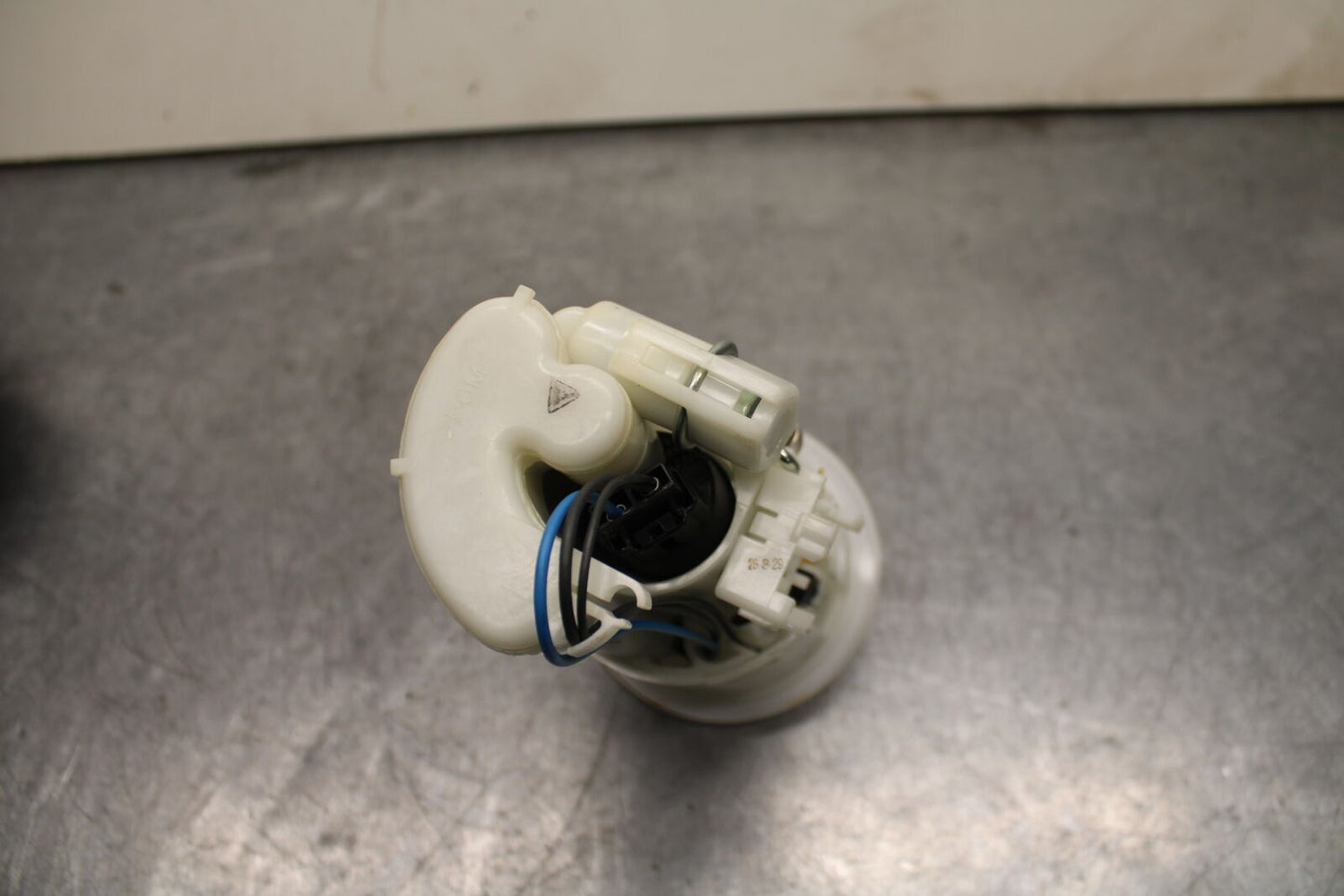 09-14 YAMAHA YZF R1 FUEL PUMP GAS PETROL SENDER UNIT 14B-13907-20-00 BB118